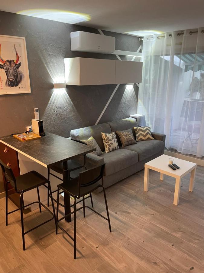 Superbe Studio, Terrasse, Piscine, Parking Le Grau-du-Roi Exteriör bild