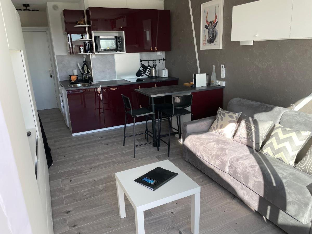 Superbe Studio, Terrasse, Piscine, Parking Le Grau-du-Roi Exteriör bild